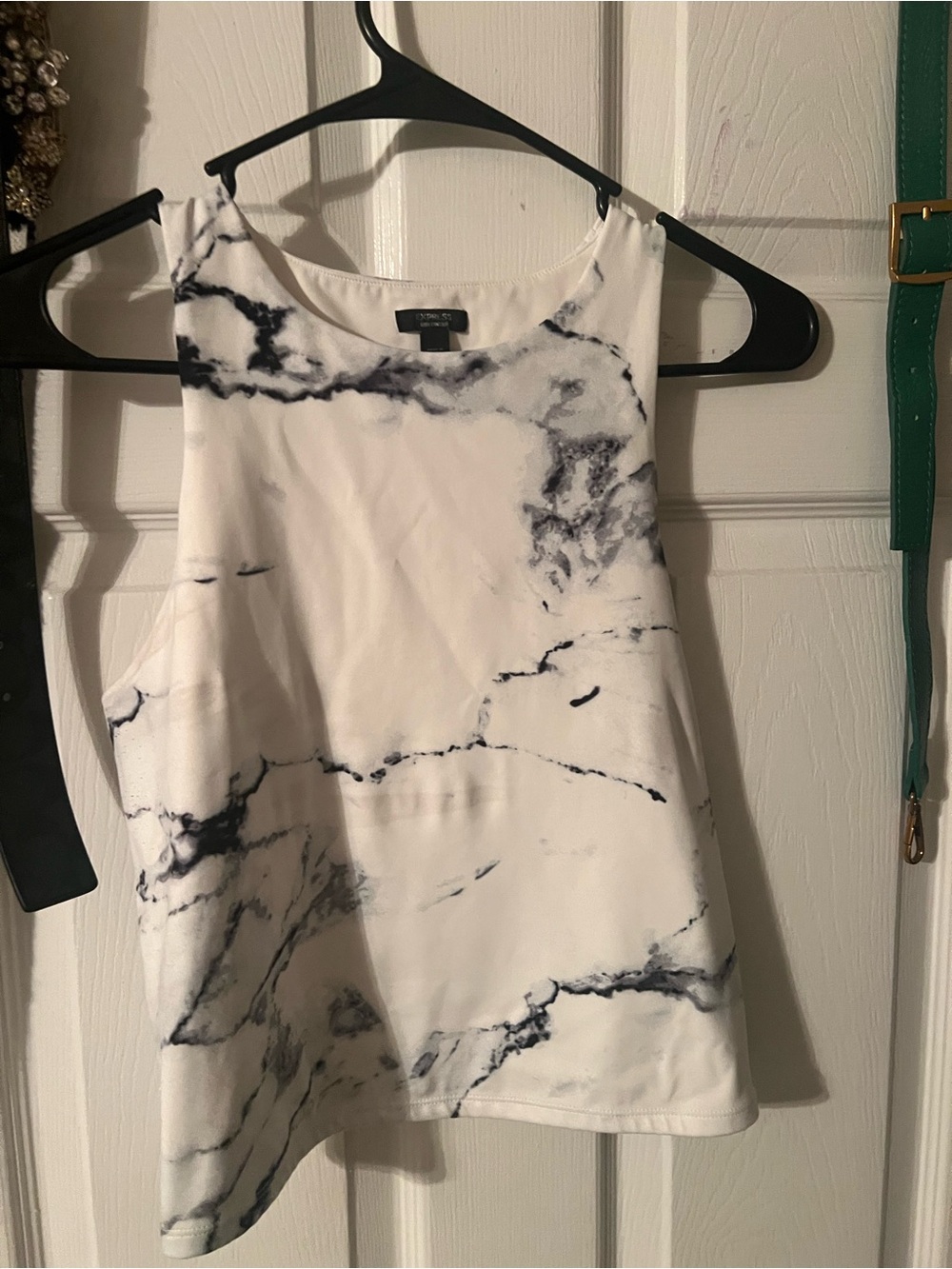 Express White Marble-Print Sleeveless Tank Top